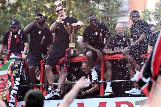 Zlatan Ibrahimovic of Milan celebrates
