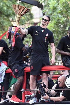 Zlatan Ibrahimovic of Milan celebrates