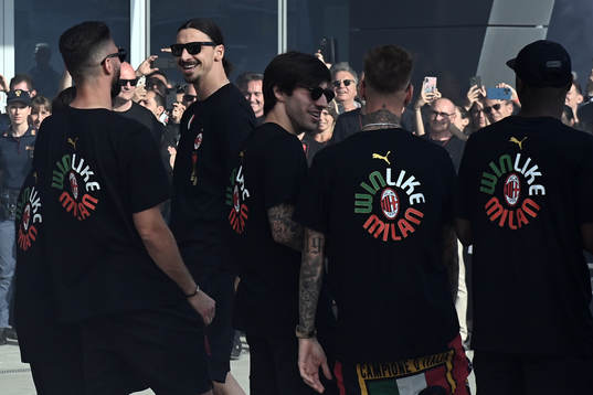 Zlatan Ibrahimovic of Milan celebrates