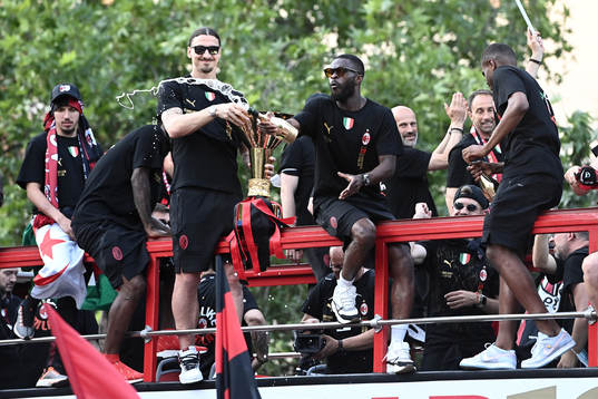 Zlatan Ibrahimovic of Milan celebrates