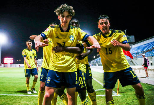 Taha Ayari of Sweden