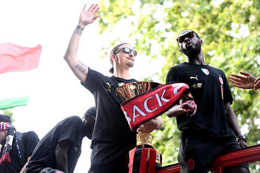 Zlatan Ibrahimovic of Milan celebrates