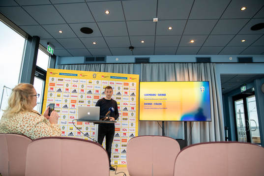 Head coach Andreas Pettersson of the Swedish U21 national