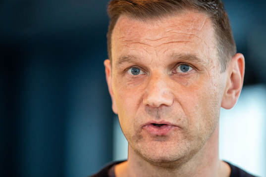 Head coach Andreas Pettersson of the Swedish U21 national