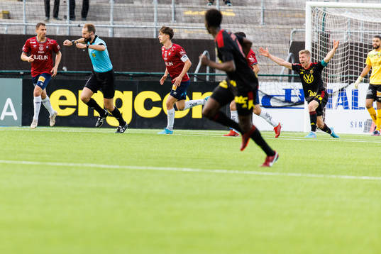 Östersunds Ludvig Fritzson reagerar
