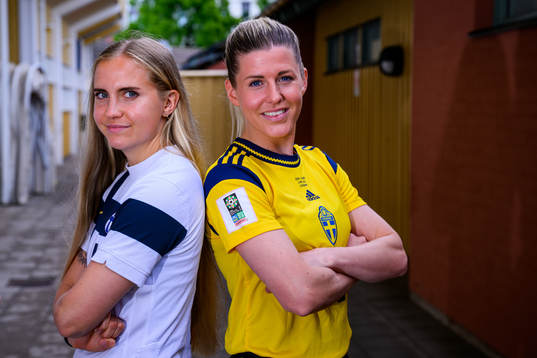 Ria Noora Minerva Öling och Olivia Schough