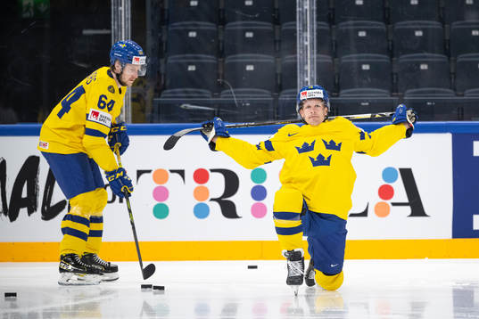 Jonathan Pudas and Max Friberg of Sweden