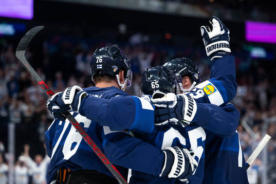 Sakari Manninen of Finland celebrate the 2-0 goal with