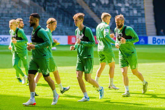Hammarbys Mohanad Jeahze, Williot Swedberg och Mads Fenger