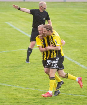 IFK Hässleholms Isaac Holmberg Olle Kjellman Olblad jublar