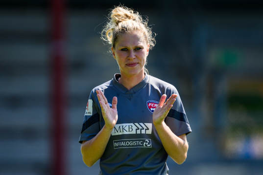 Rebecca Knaak