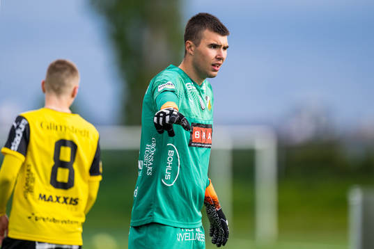 Häckens målvakt Sebastian Banozic