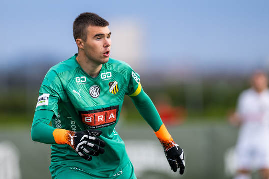 Häckens målvakt Sebastian Banozic