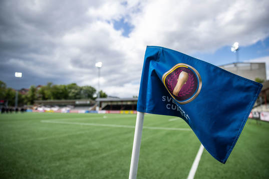 Hörnflagga med Svenska cupen emblem