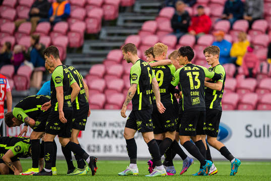 Niklas Jensen Wassberg of Brann celebrates