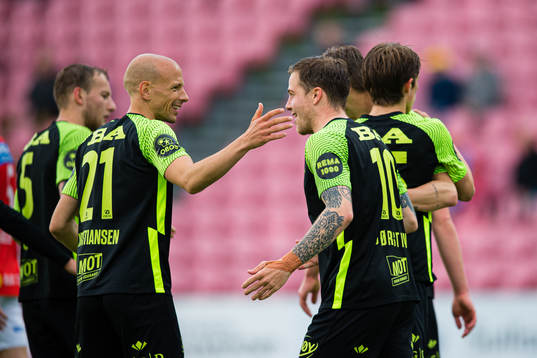 Frederik Lindbøg Børsting of Brann celebrates