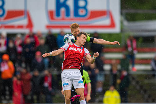 Sivert Heltne Nilsen of Brann and Jan Martin Hoel Andersen