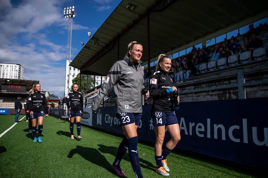 Rosengårds Stefanie Sanders och Charlotte Grant