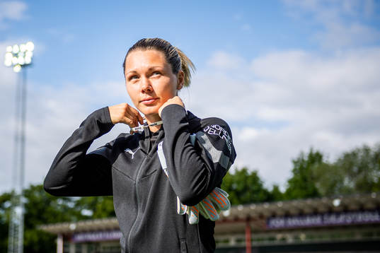 Häckens målvakt Jennifer Falk
