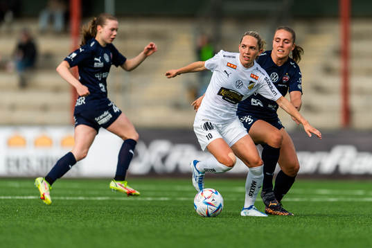 Häckens Elin Rubensson och Rosengårds Gudrun Arnardottir