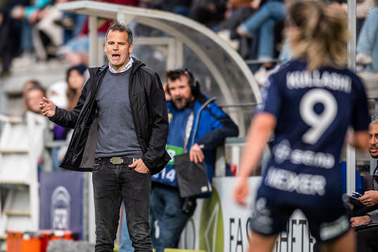 Häckens tränare Robert Vilahamn