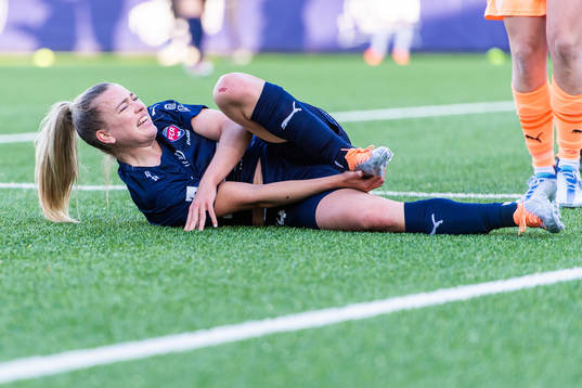 Rosengårds Charlotte Grant har ont