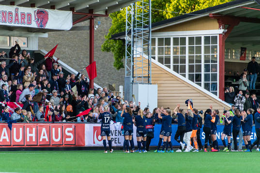 Rosengårds spelare tackar publiken