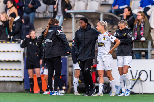 Häckens Lotta Öqvist deppar