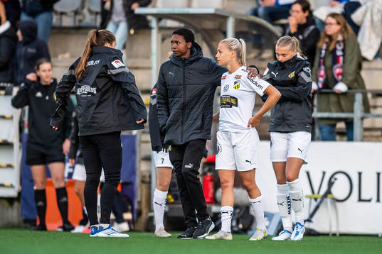 Häckens Lotta Öqvist deppar