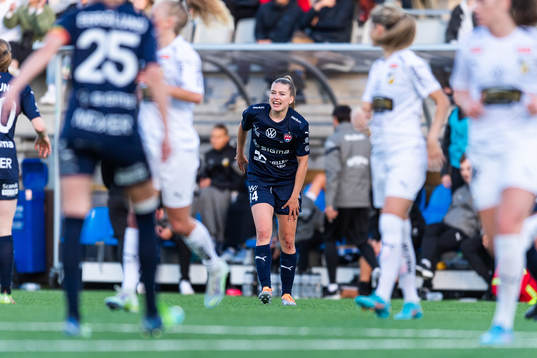 Rosengårds Charlotte Grant har ont