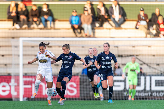 Häckens Johanna Ryttning Kaneryd och Rosengårds Ria Noora
