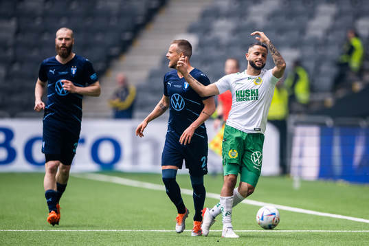 Malmö FFs Eric Larsson och Hammarbys Mohanad Jeahze