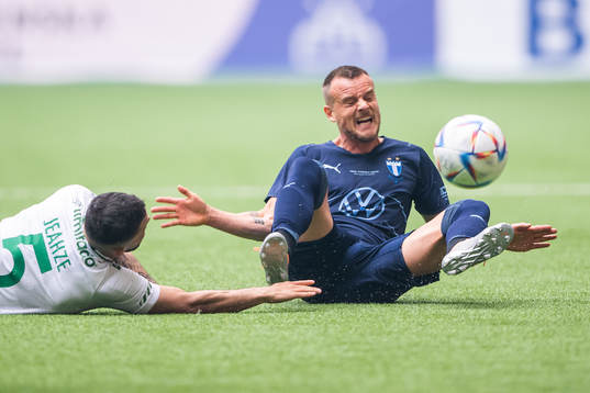 Hammarbys Mohanad Jeahze och Malmö FFs Eric Larsson