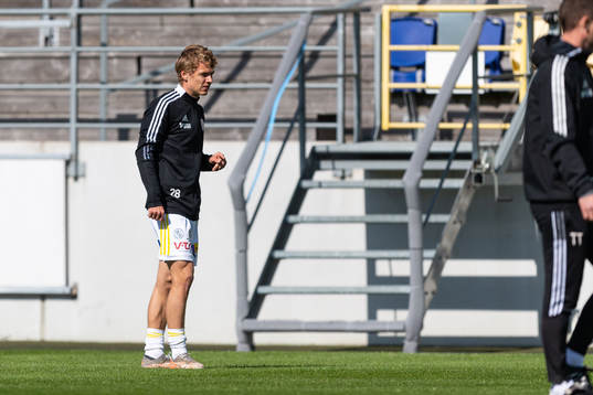 Falkenbergs Melker Nilsson före fotbollsmatchen i Ettan