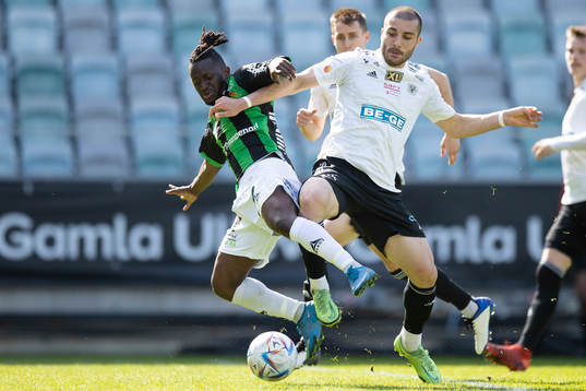 GAIS Michael Kargbo och Oskarshamns Tamazi Tsetskhladze