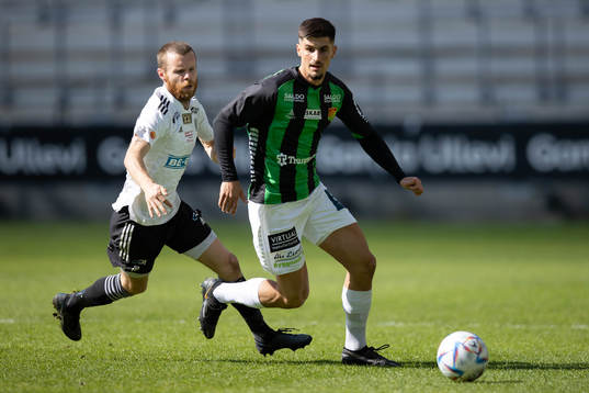 Oskarshamns Måns Söderqvist och GAIS Emin Grozdanic