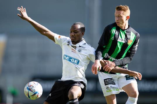 Oskarshamns Marcus Abina Korang och GAIS Julius Lindberg