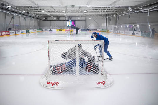 Mathias Bromé of Sweden at a practice session