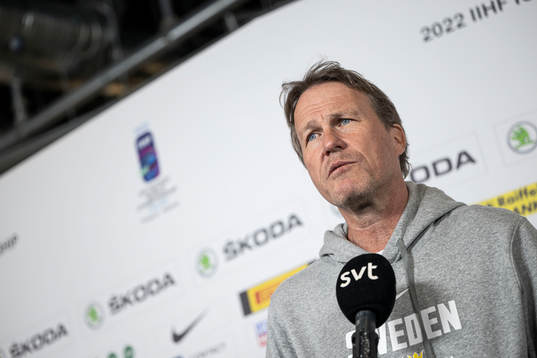 Head coach Johan Garpenlöv of Sweden