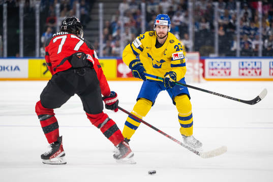 Oliver Ekman Larsson of Sweden