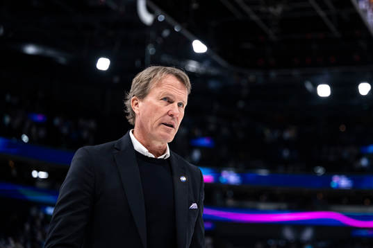Head coach Johan Garpenlöv of Sweden