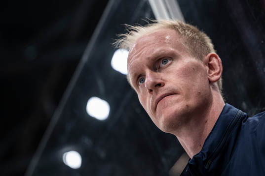 Physio Johan Söderström of Sweden
