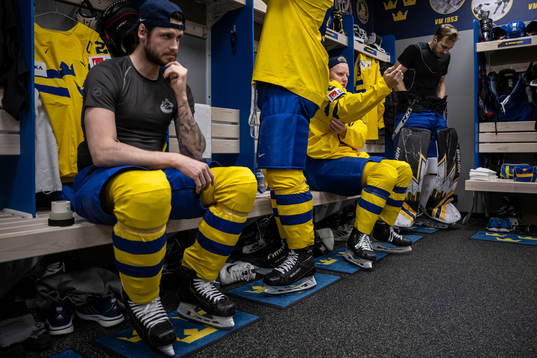 Oliver Ekman Larsson and Rasmus Dahlin of Sweden