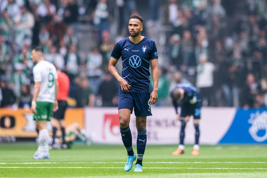 Malmö FFs Isaac Kiese Thelin deppar