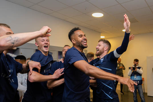 Malmö FFs Isaac Kiese Thelin och Lasse Nielsen jublar i