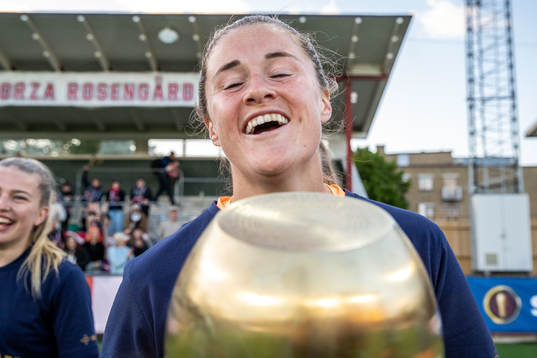 Rosengårds målvakt Teagan Micah jublar