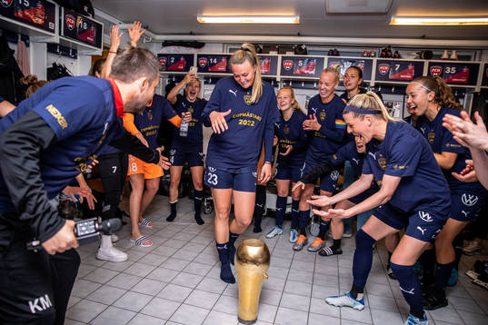 Rosengårds Stefanie Sanders jublar