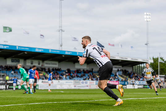 Landskronas Erik Pärsson jublar