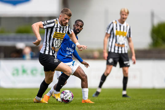 Landskronas Erik Pärsson och Trelleborgs Mohammed Saeid
