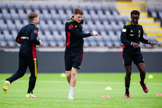 Östersunds Myroslav Mazur och Peter Amoran